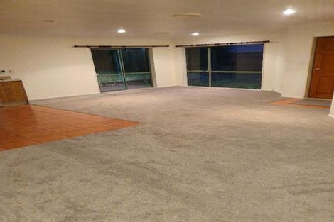 Photo of property in 48 Nuneaton Drive, Clover Park, Auckland, 2019