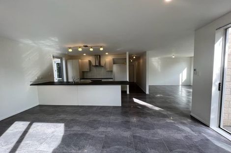 Photo of property in 11 Lomas Way, Albany, Auckland, 0632