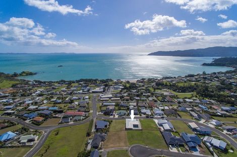 Photo of property in 6 Christine Drive, Coopers Beach, 0420