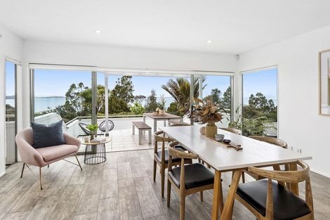 Photo of property in 38 Takahe Road, Titirangi, Auckland, 0604