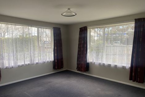 Photo of property in 5 Prestons Road, Redwood, Christchurch, 8051