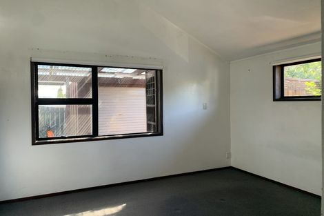 Photo of property in 1/16 Frank Evans Place, Henderson, Auckland, 0610