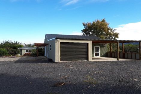 Photo of property in 102 Huntly Road, Outram, 9073