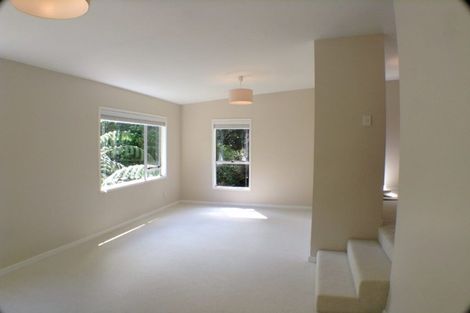 Photo of property in 55 Gatman Street, Birkdale, Auckland, 0626