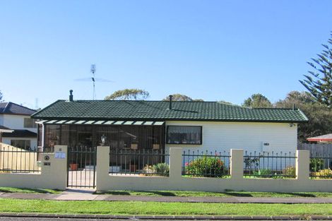 Photo of property in 8 Roseburn Place, Pakuranga, Auckland, 2010