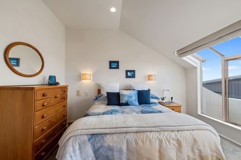 Photo of property in 1/93 Forrest Hill Road, Milford, Auckland, 0620