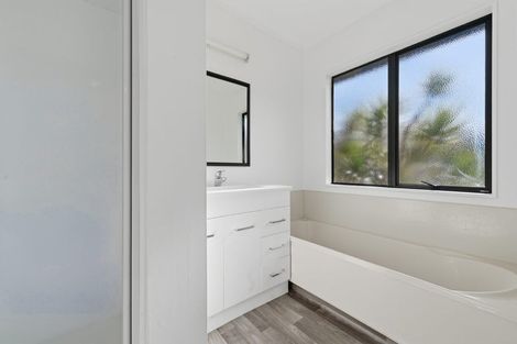Photo of property in 120 Meander Drive, Welcome Bay, Tauranga, 3112