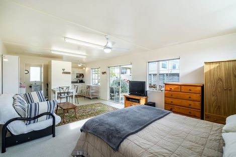 Photo of property in 6 Reliance Way, Omaha, 0986