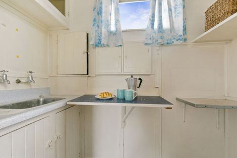 Photo of property in 25 Newman Terrace, Thorndon, Wellington, 6011