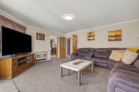 Photo of property in 11 Alpine Grove, Kelvin Grove, Palmerston North, 4414