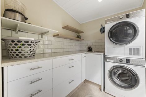 Photo of property in 22 Shandon Street, Roseneath, Port Chalmers, 9023