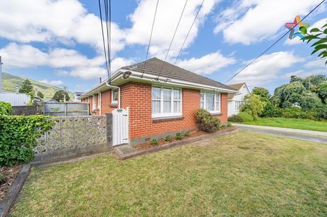 Photo of property in 1 Fairfield Avenue, Fairfield, Lower Hutt, 5011