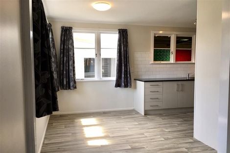 Photo of property in 98 Mahia Road, Manurewa, Auckland, 2102