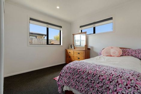 Photo of property in 5 Faber Place, Rototuna North, Hamilton, 3210