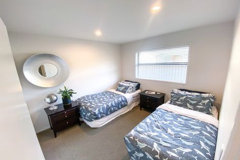 Photo of property in 48 Stratford Drive, Mount Pisa, Cromwell, 9383