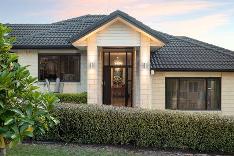 Photo of property in 2 Crater Close, Pyes Pa, Tauranga, 3112