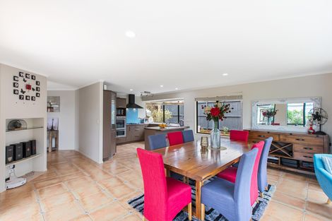 Photo of property in 54 Kittiwake Drive, Schnapper Rock, Auckland, 0632