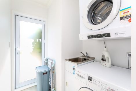 Photo of property in 31 Weymouth Street, New Plymouth, 4310