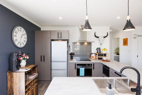 Photo of property in 27 Oldfield Lane, Marton, 4710