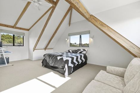 Photo of property in 2/94a Coronation Road, Hillcrest, Auckland, 0627