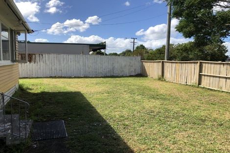 Photo of property in 60 Mckean Avenue, Manurewa, Auckland, 2102
