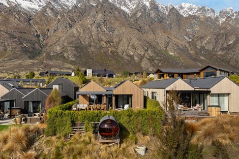Photo of property in 11b Double Cone Road, Jacks Point, Queenstown, 9371