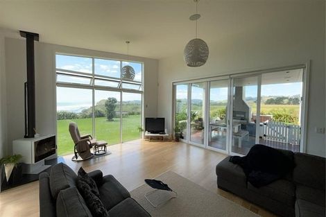 Photo of property in 154 Waitoetoe Road, Mimi, Urenui, 4377