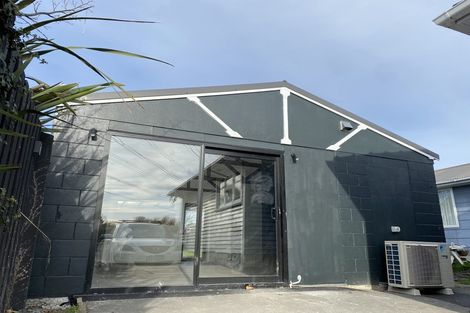 Photo of property in 110 Racecourse Road, Sockburn, Christchurch, 8042