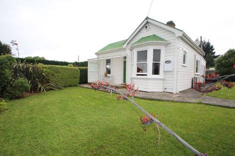 Photo of property in 16 Worcester Street, Hampden, 9410