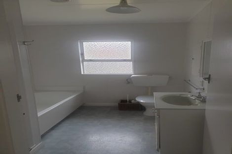 Photo of property in 1/635 Ferguson Street, Terrace End, Palmerston North, 4410