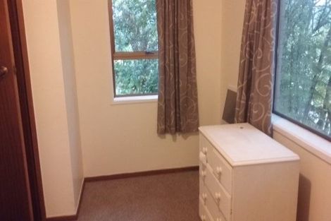 Photo of property in 2/83 Daffodil Street, Titirangi, Auckland, 0604