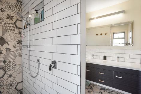 Photo of property in 123 Heretaunga Street, Palmerston North, 4414