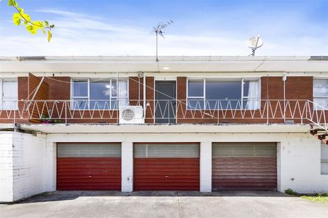 Photo of property in 2/138 Richardson Road, Mount Albert, Auckland, 1025