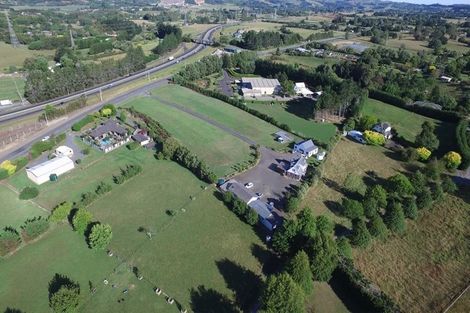 Photo of property in 613 Great South Road, Runciman, Drury, 2578