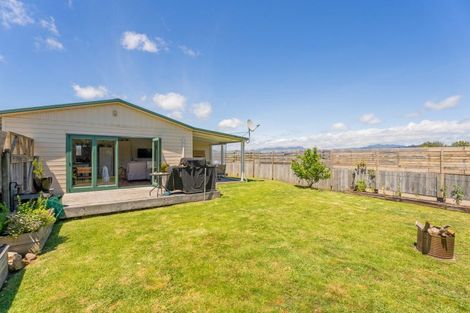 Photo of property in 6 Redwings Close, Whitianga, 3510