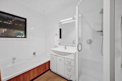 Photo of property in 6 Antonia Place, Bell Block, New Plymouth, 4312