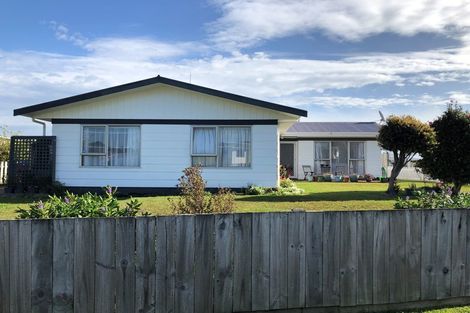 Photo of property in 8 Edge Street, Onerahi, Whangarei, 0110
