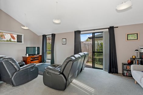 Photo of property in 98a Gilberthorpes Road, Hei Hei, Christchurch, 8042