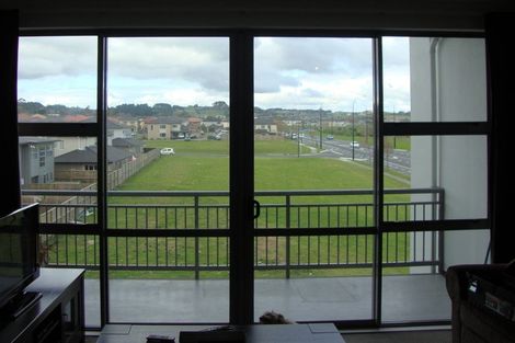 Photo of property in 1/63 Kestev Drive, Flat Bush, Auckland, 2016