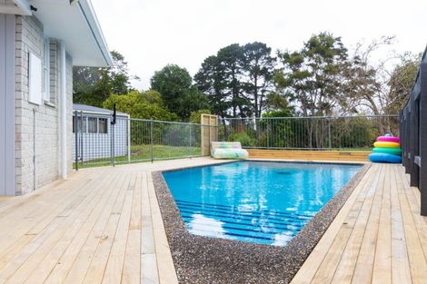 Photo of property in 95 Ruamahanga Crescent, Terrace End, Palmerston North, 4410