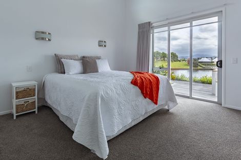 Photo of property in 16 Vanita Drive, Whitianga, 3510