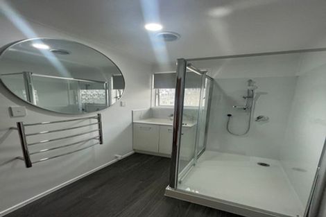 Photo of property in 34 Casuarina Road, Half Moon Bay, Auckland, 2012