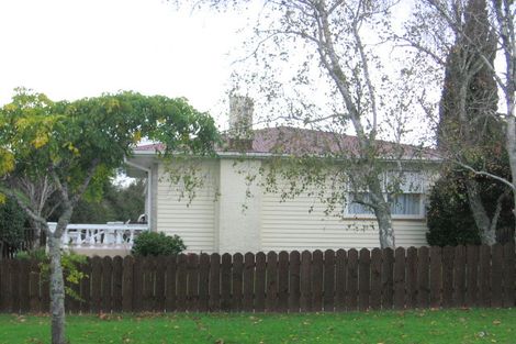 Photo of property in 22 Sunvue Road, Glen Eden, Auckland, 0602