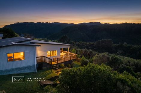 Photo of property in 29 Mcewen Crescent, Riverstone Terraces, Upper Hutt, 5018