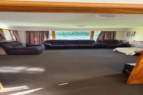 Photo of property in 296 Main Road, Tawa, Wellington, 5028