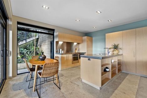 Photo of property in 30c Thackeray Street, Hamilton Lake, Hamilton, 3204