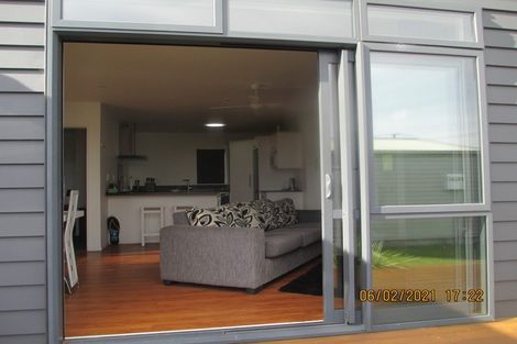 Photo of property in 2a Kennedy Street, Foxton Beach, Foxton, 4815