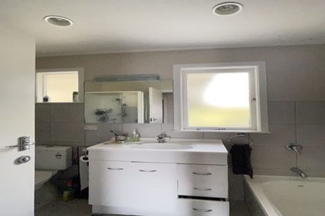 Photo of property in 1/26 Richards Avenue, Forrest Hill, Auckland, 0620