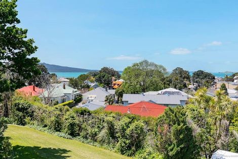 Photo of property in 8/40 Vauxhall Road, Devonport, Auckland, 0624