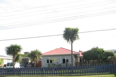 Photo of property in 15 Golders Road, Elderslea, Upper Hutt, 5018